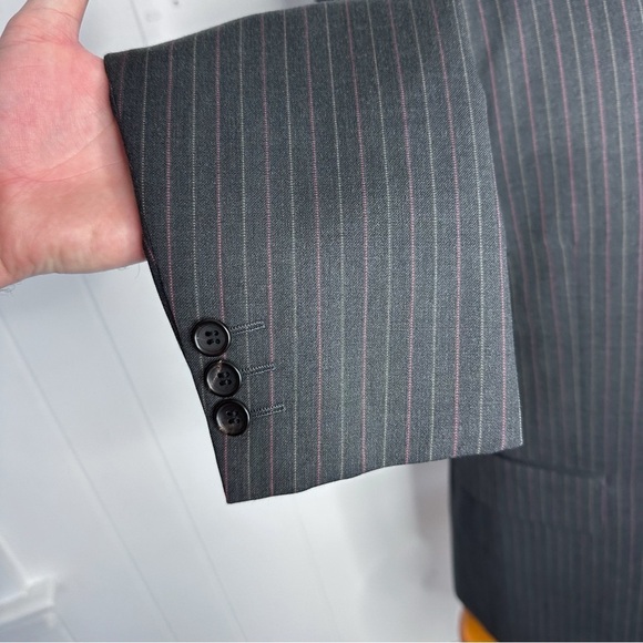 Paul Smith X R. Newbold Red & Gold Striped Gray Suit - Picture 6 of 12